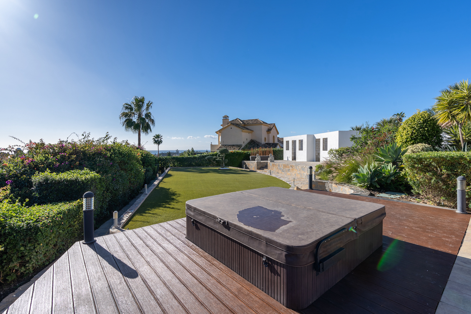 Real estate agency in Estepona and Marbella: Why choose Alegra Estates?